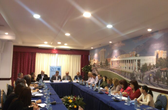 Sfidat në adoptimin dhe zbatimin e standardeve të sigurisë dhe cilësisë ushqimore nga AKU dhe operatorët e biznesit ushqimor